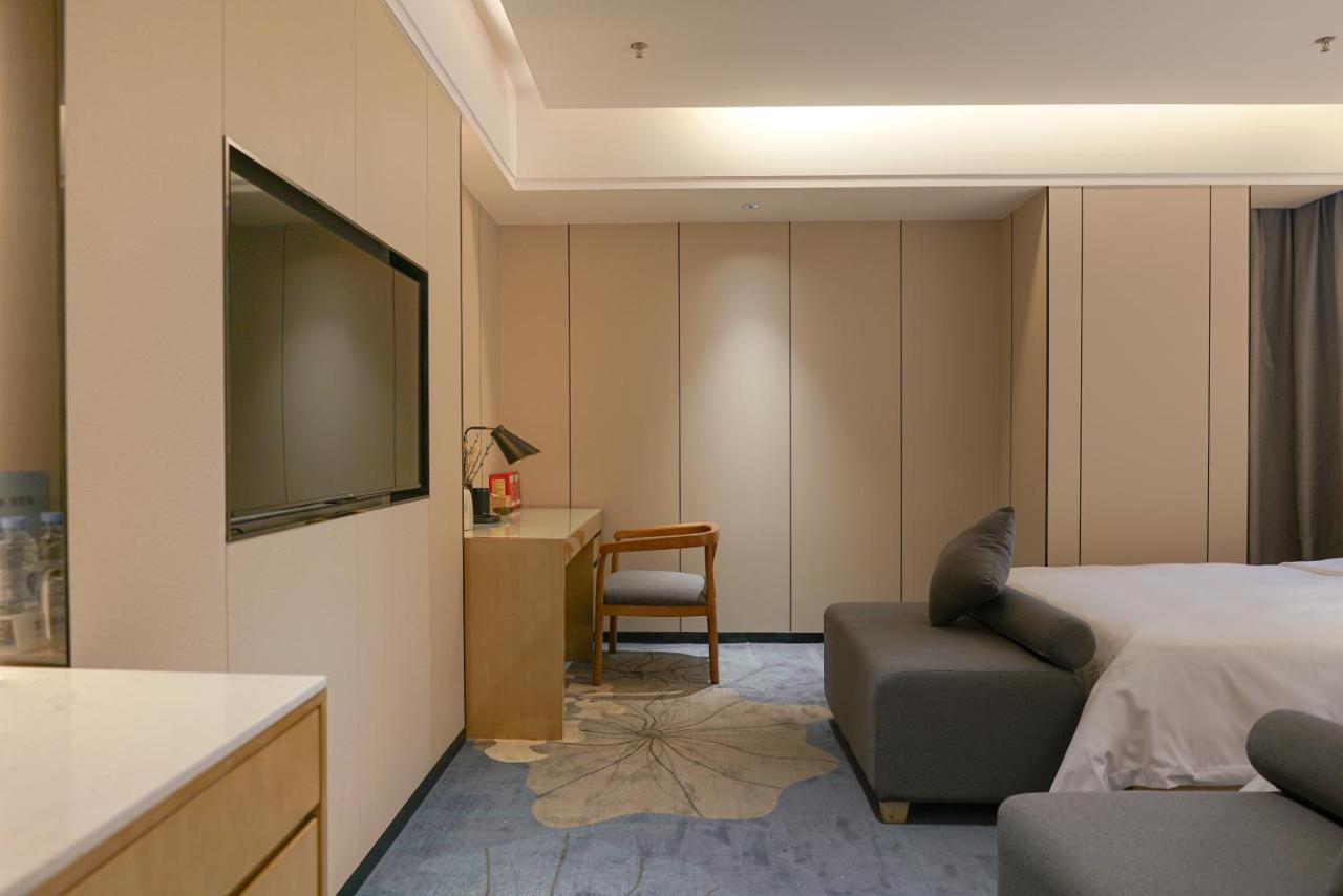 Paco Hotel Shenzhen Luohu Port エクステリア 写真