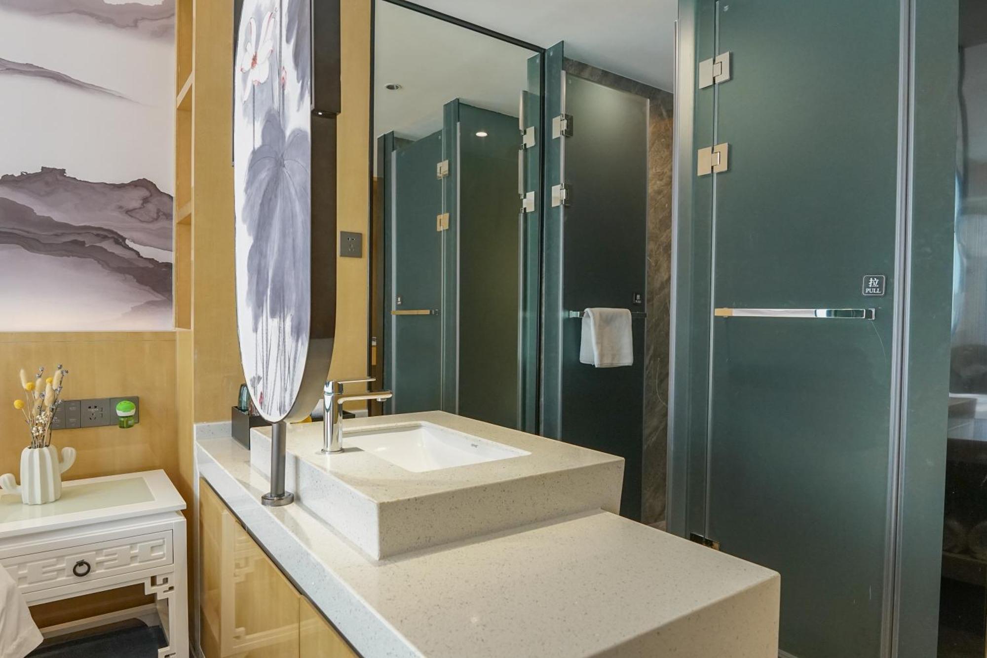Paco Hotel Shenzhen Luohu Port エクステリア 写真